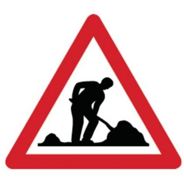 SIGNAL DE DANGER TRIANGULAIRE
90CM HIP / R2 TRAVAUX