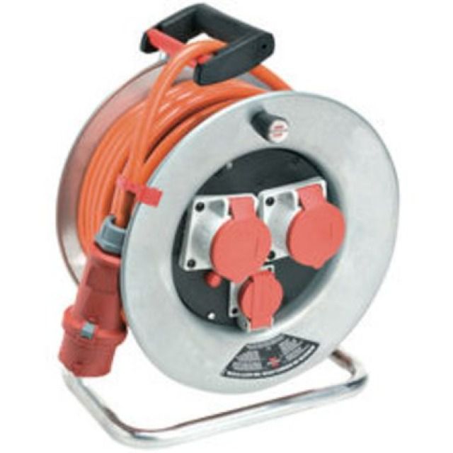 ENROULEUR DE CABLE ELECTRIQUE@
3X1.5-33M A/4 PR PISES@
ROTATIVES BRETEC@