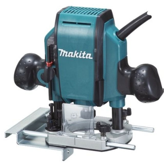 MAKITA SET AFFLEUREUSE RT0700
CX2  1/4" , 6 ET 8 MM