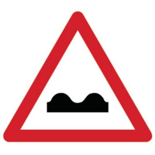 SIGNAL DE DANGER 90 CM HIP/R2@
CASSIS 1.06@